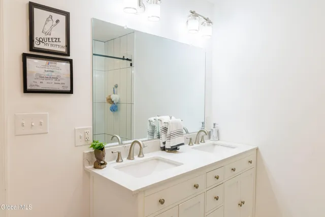 $325,000 | 115 Marjorie Lane, Unit 3, Middleburgh, NY 12122