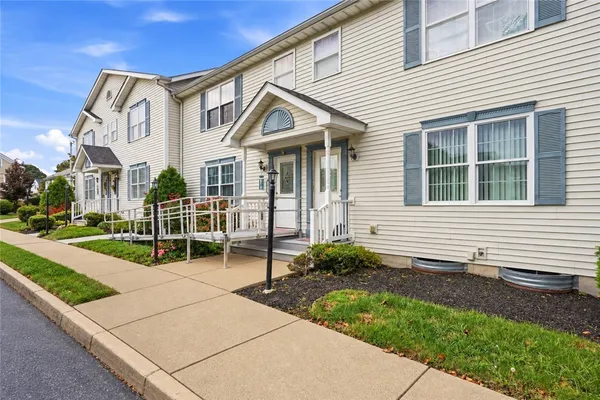 $324,900 | 87 North Bend Street, Unit 3, Pawtucket, RI 02860