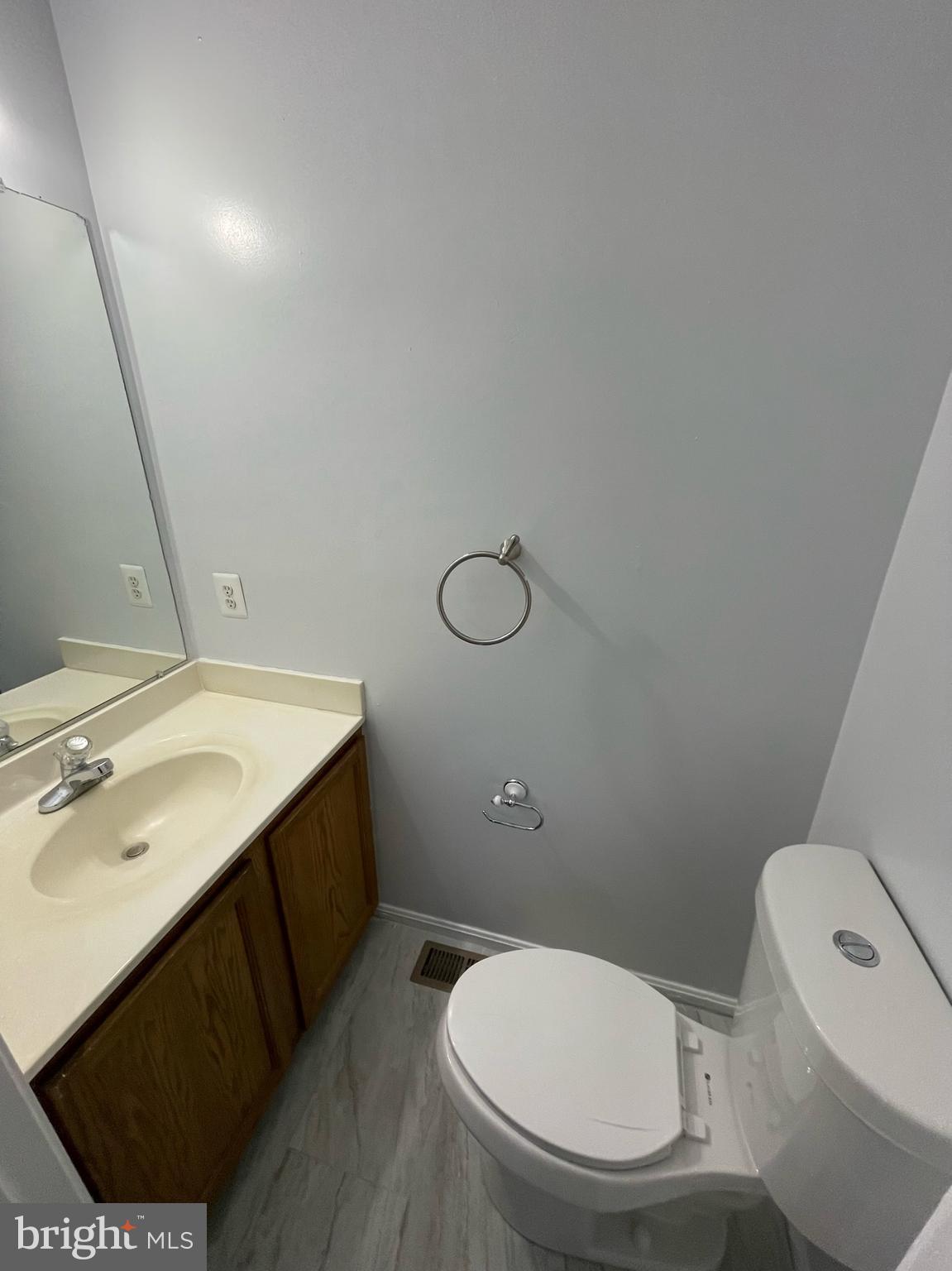 7507 Maury Road Baltimore, MD 21244 - Photo 4 of 25 Gallery Image 4