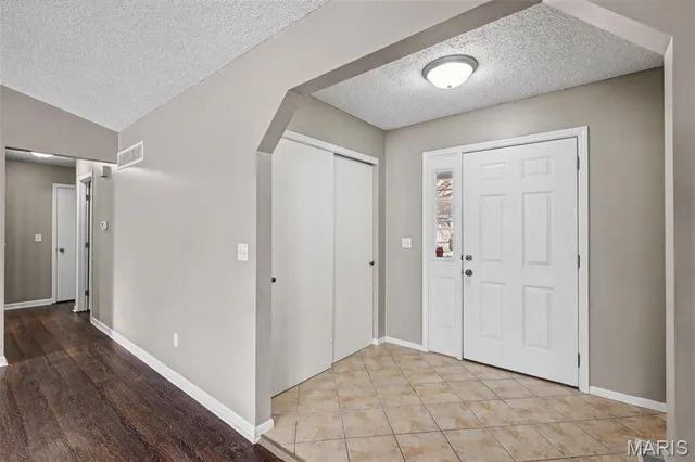 $299,900 | 1326 Pegasus Trail, St. Peters, MO 63376