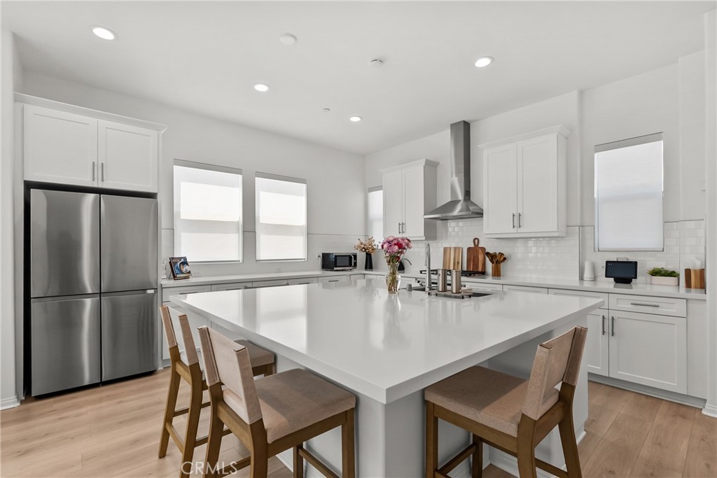 27375 Thunder Rdg Court Stevenson Ranch, CA 91381 - Photo 5 of 11