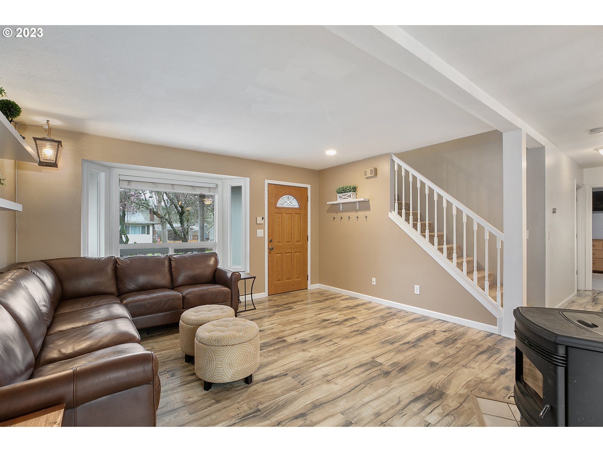 12940 Southwest Hart Road Beaverton, OR 97008 - Photo 8 of 41 Gallery Image 8