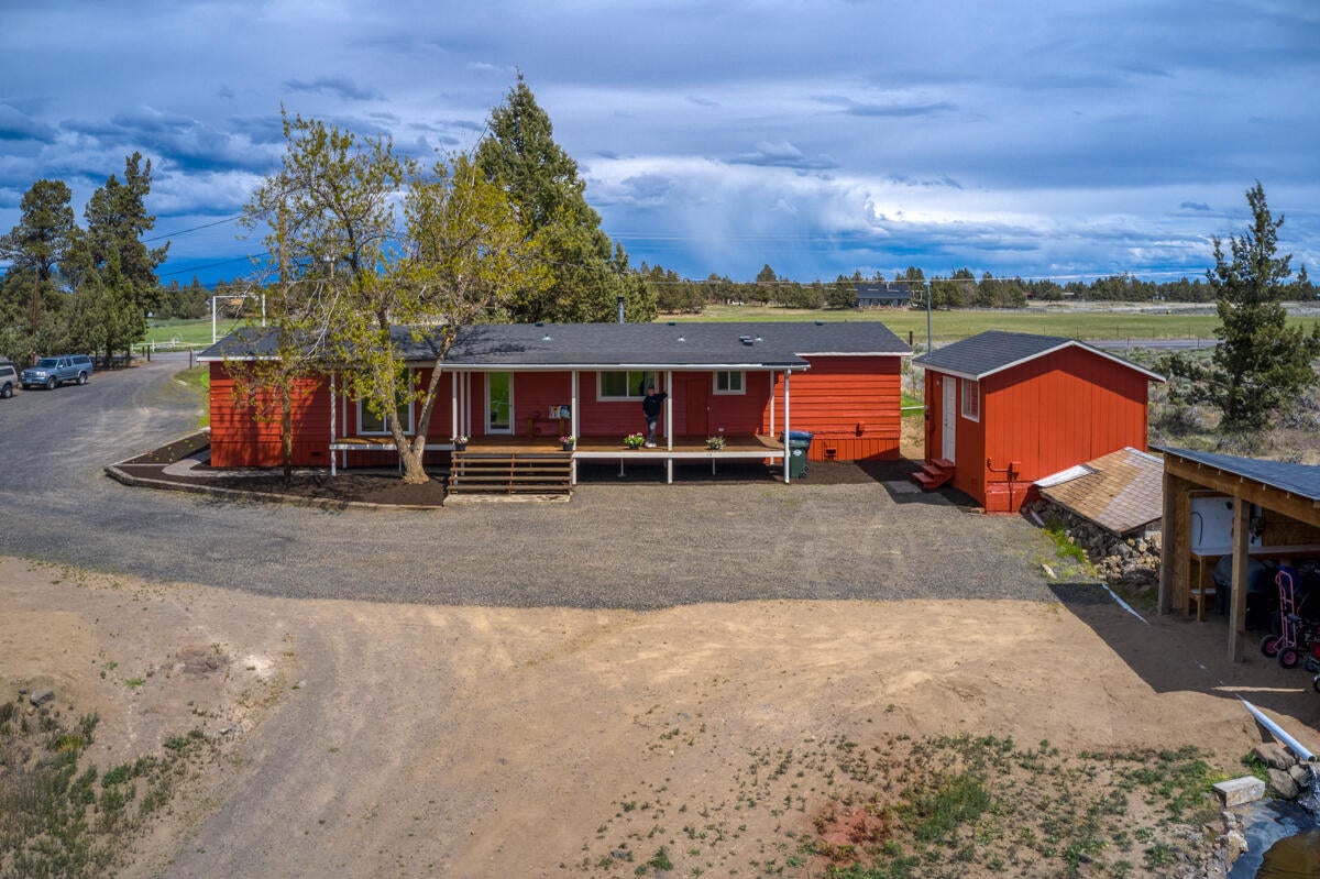 63893 Deschutes Market Road Bend, OR 97701 - Photo 4 of 48 DJI_0168