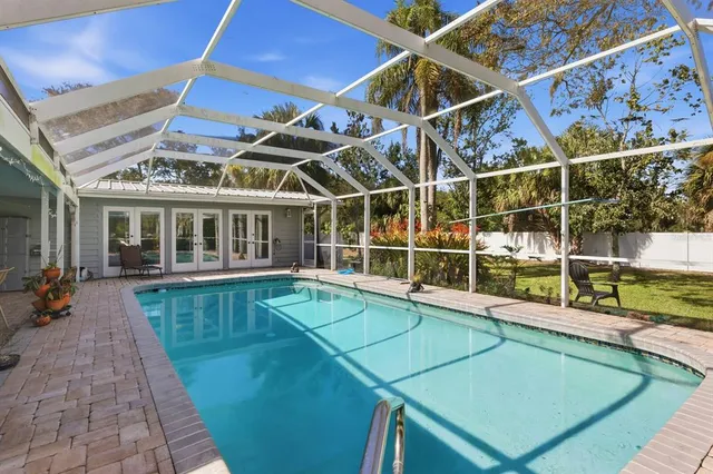 $925,000 | 2723 59th Street, Sarasota, FL 34243