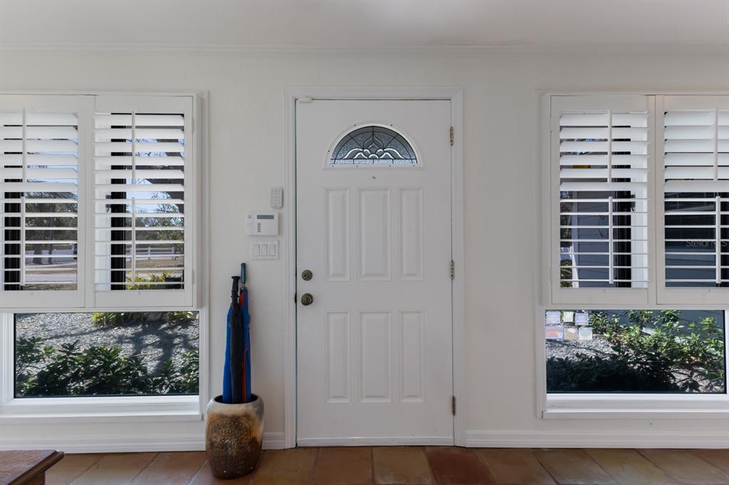 2723 59th Street Sarasota, FL 34243 - Photo 9 of 75