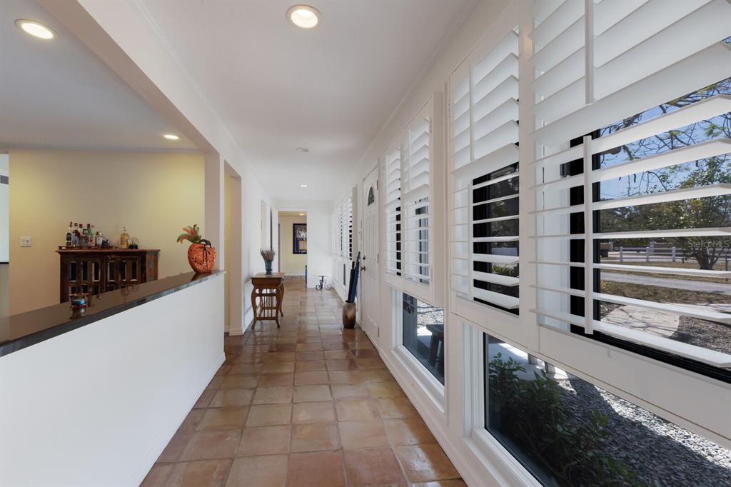 2723 59th Street Sarasota, FL 34243 - Photo 10 of 75