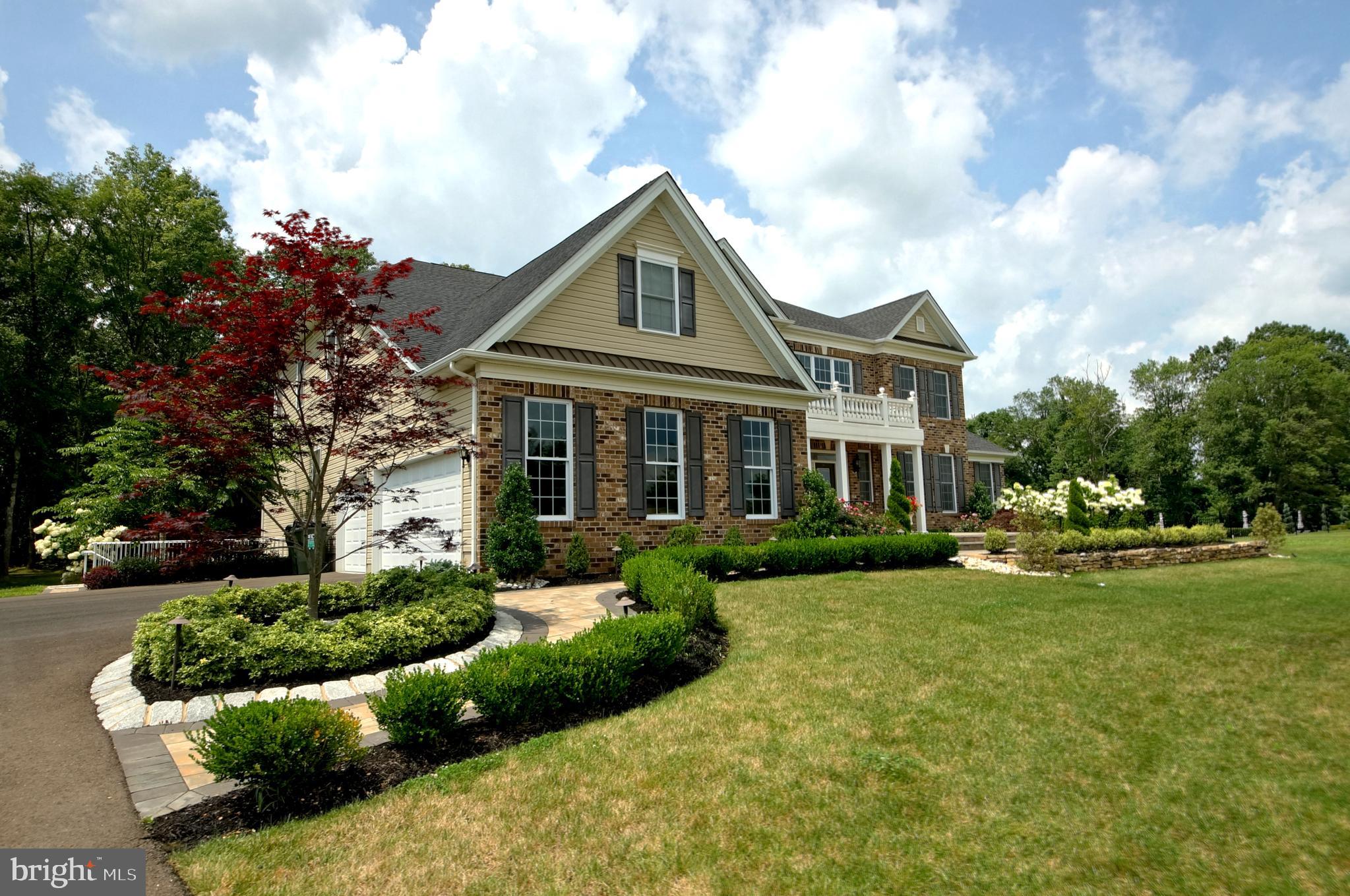 5 Harness Court Cream Ridge, NJ 08514 - Photo 19 of 71 Leading to the grand entrance w/3 car garage