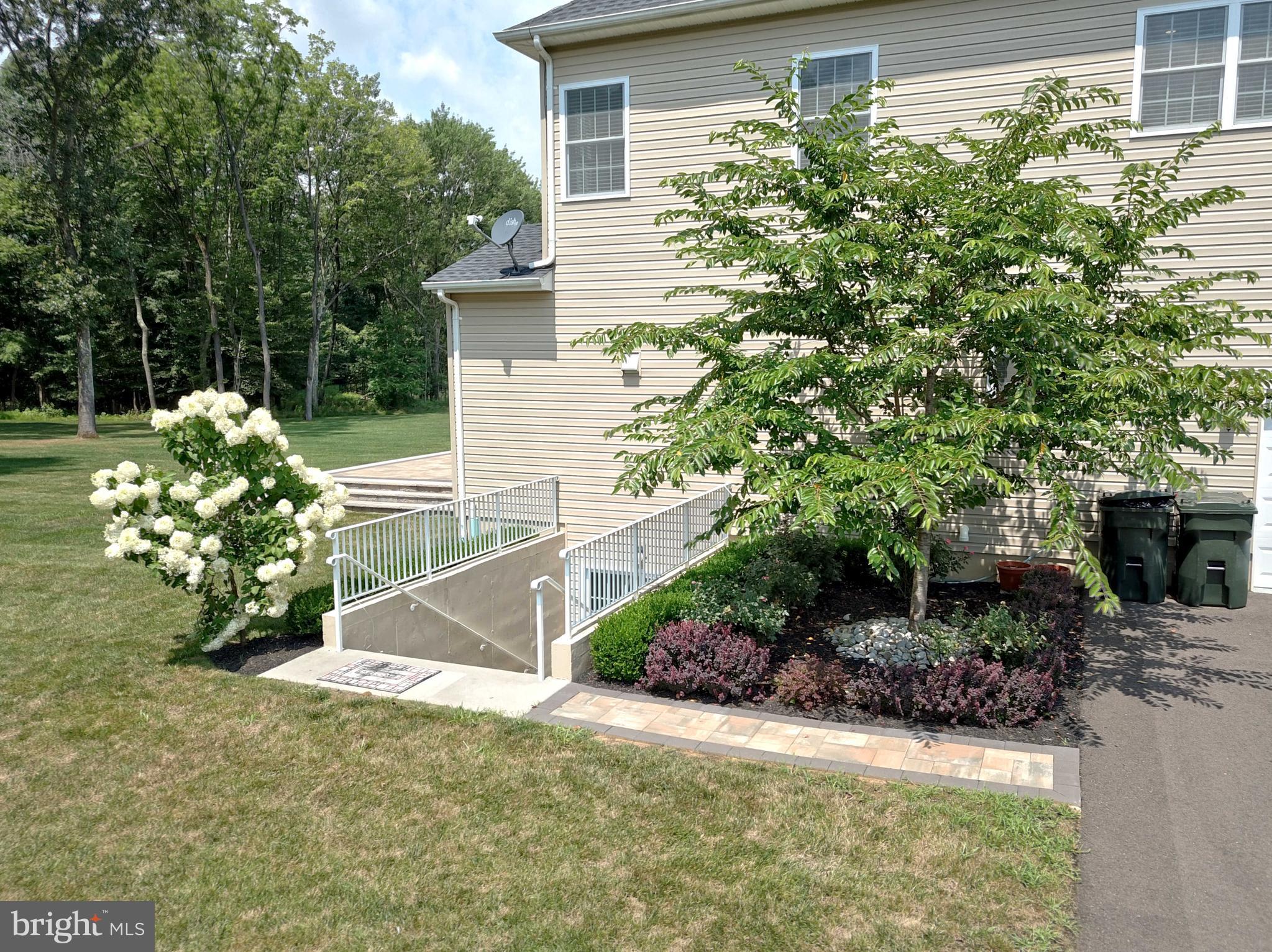 5 Harness Court Cream Ridge, NJ 08514 - Photo 68 of 71 Walk up stairs to backyarad