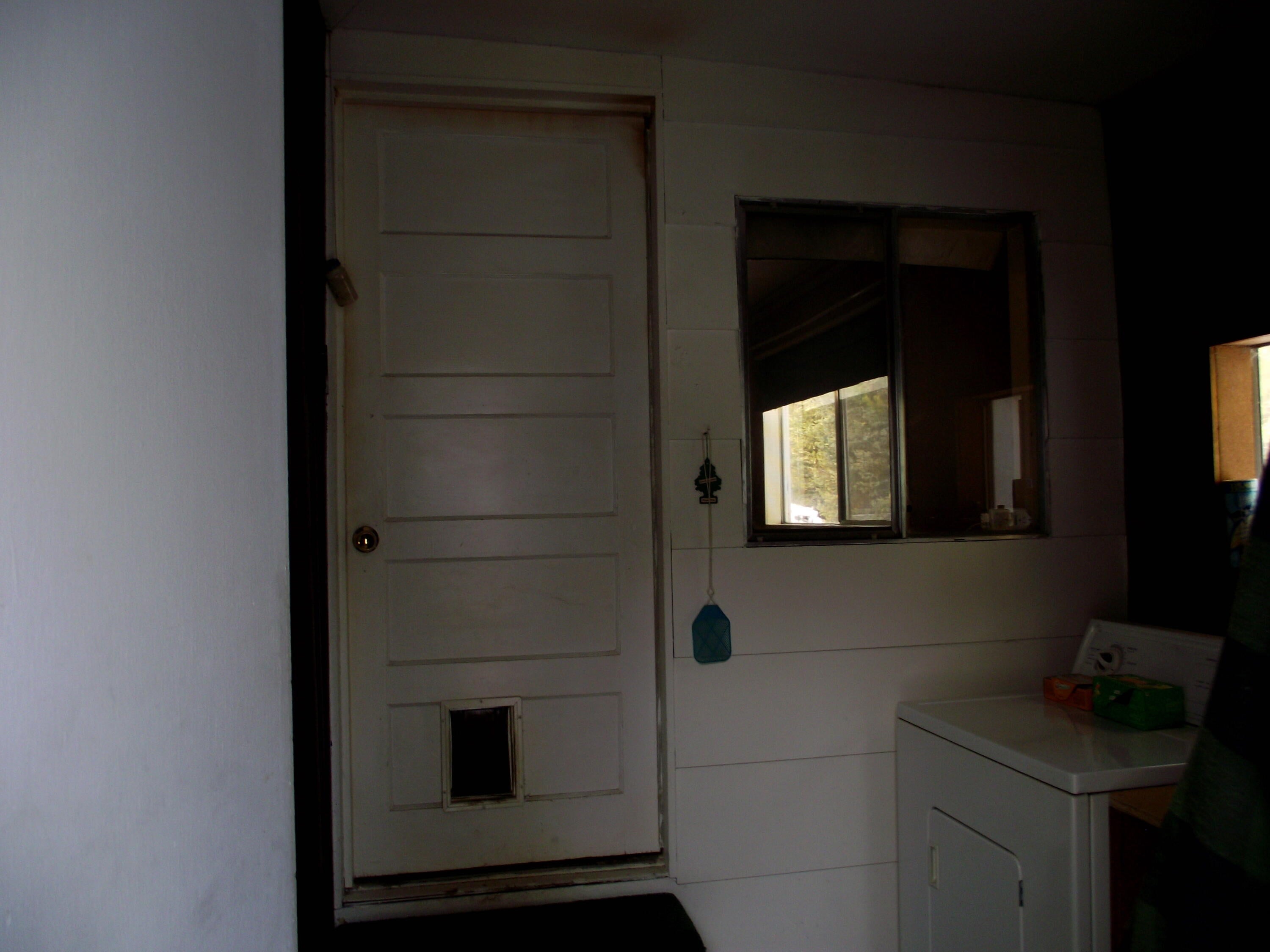 51304 Mitchell Road La Pine, OR 97739 - Photo 12 of 24 Back Door Mud Room