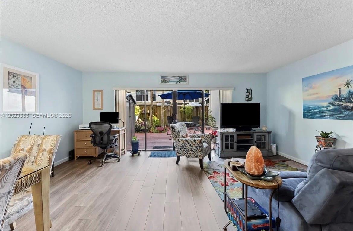 3300 Atlanta Street, Unit 15B Hollywood, FL 33021 - Photo 4 of 18