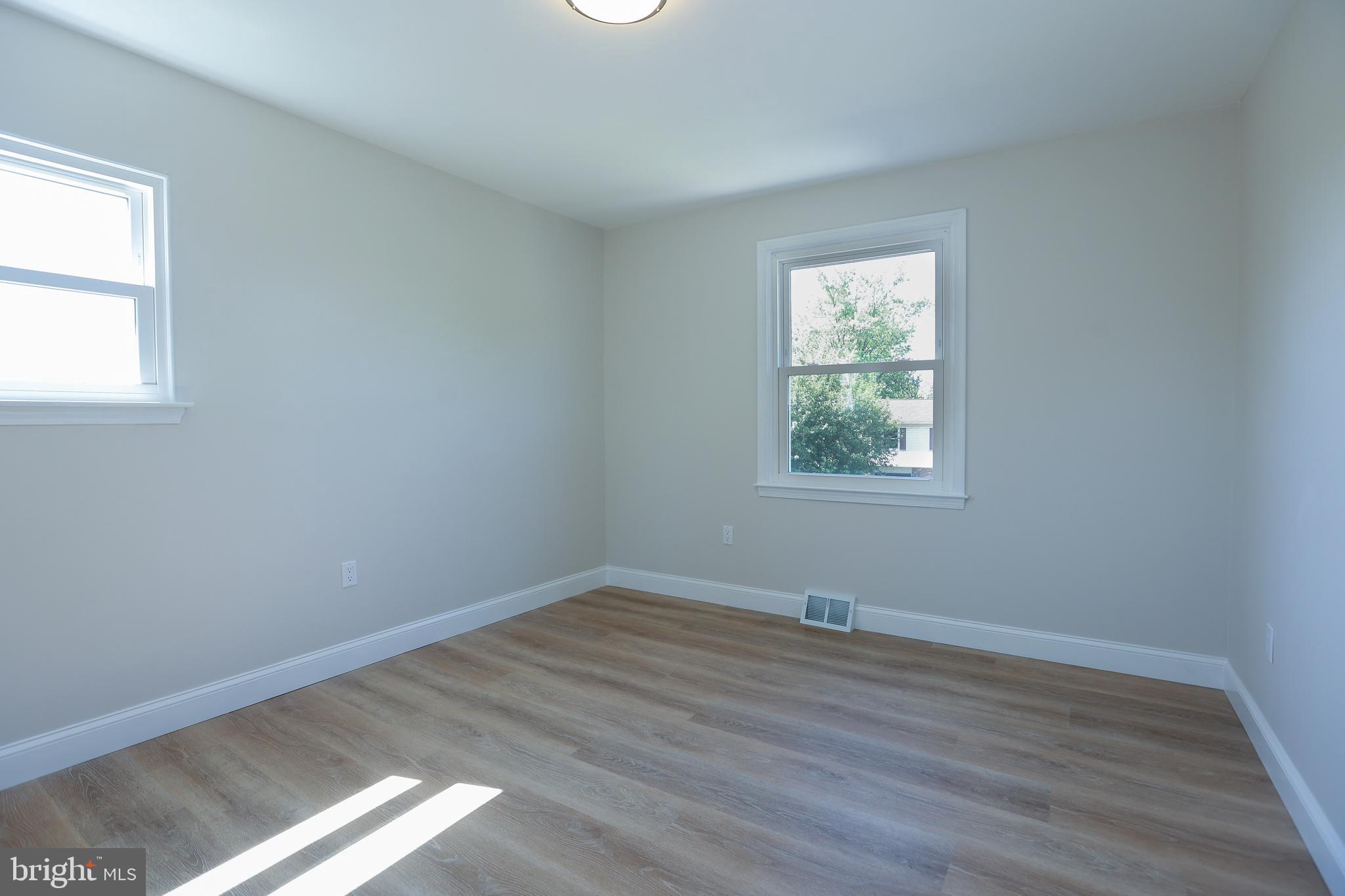 620 Haudie Ann Road Upper Chichester, PA 19061 - Photo 21 of 34