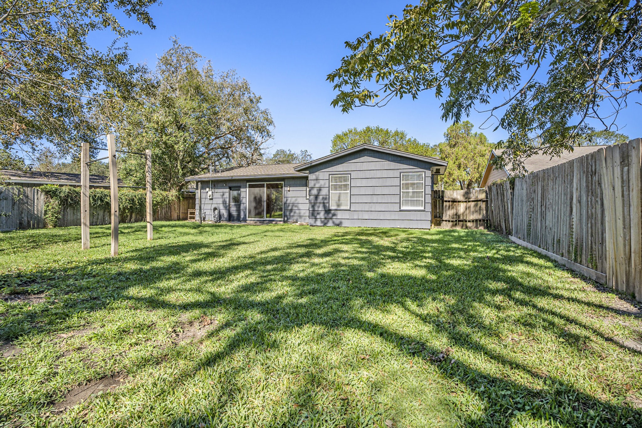 6325 Rowan Lane Houston, TX 77074 - Photo 17 of 18