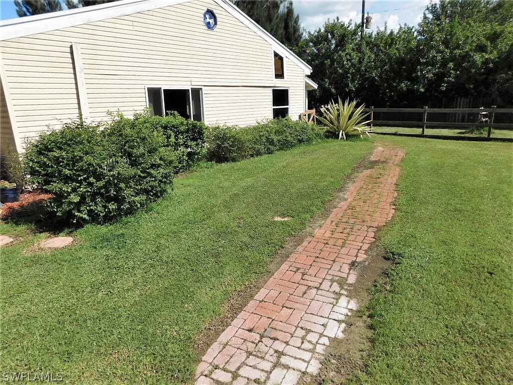 19701 Skipper Road North Fort Myers, FL 33917 - Photo 32 of 35 Gallery Image 32