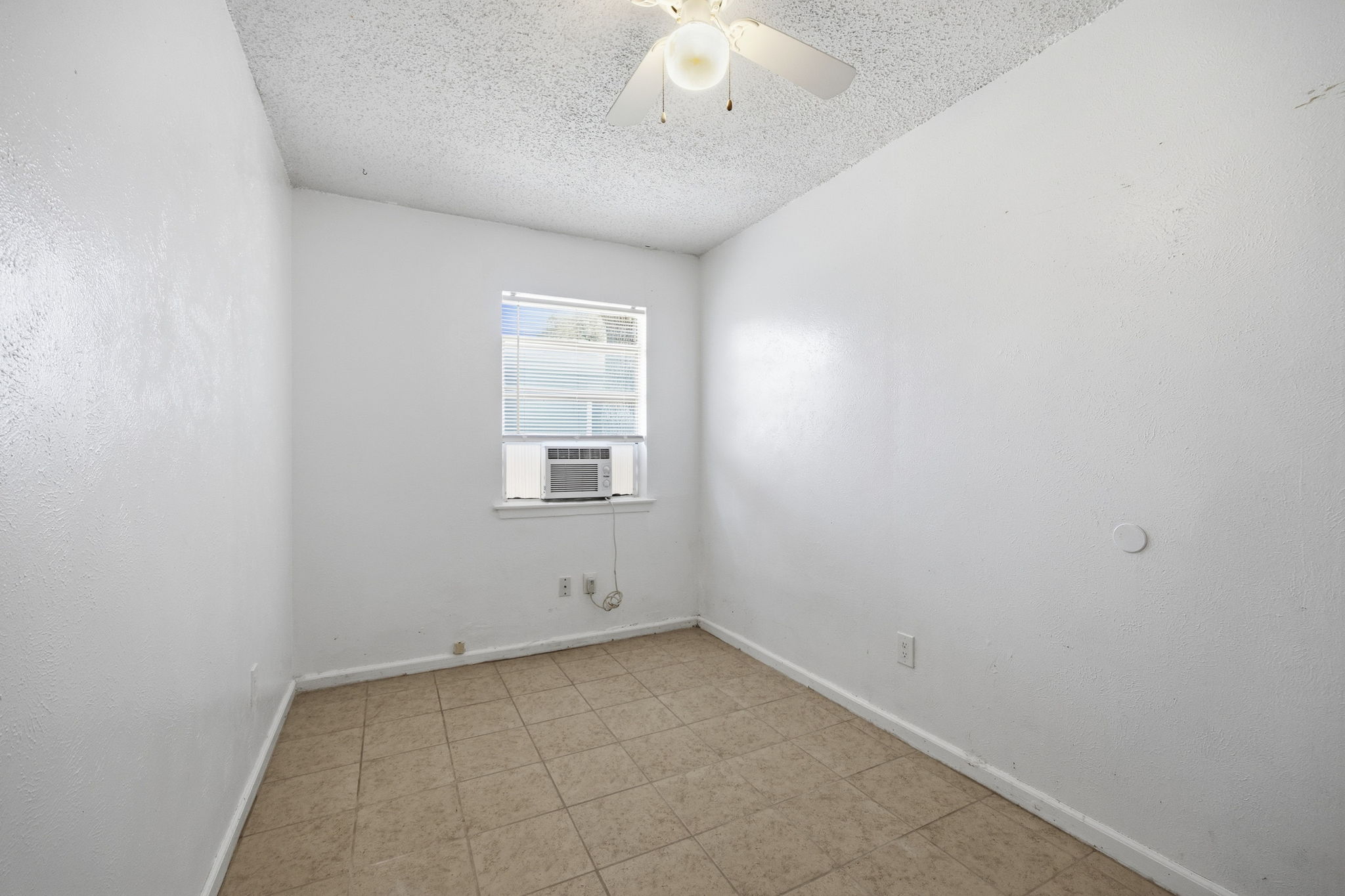 202 Forest Street Georgetown, TX 78626 - Photo 16 of 36