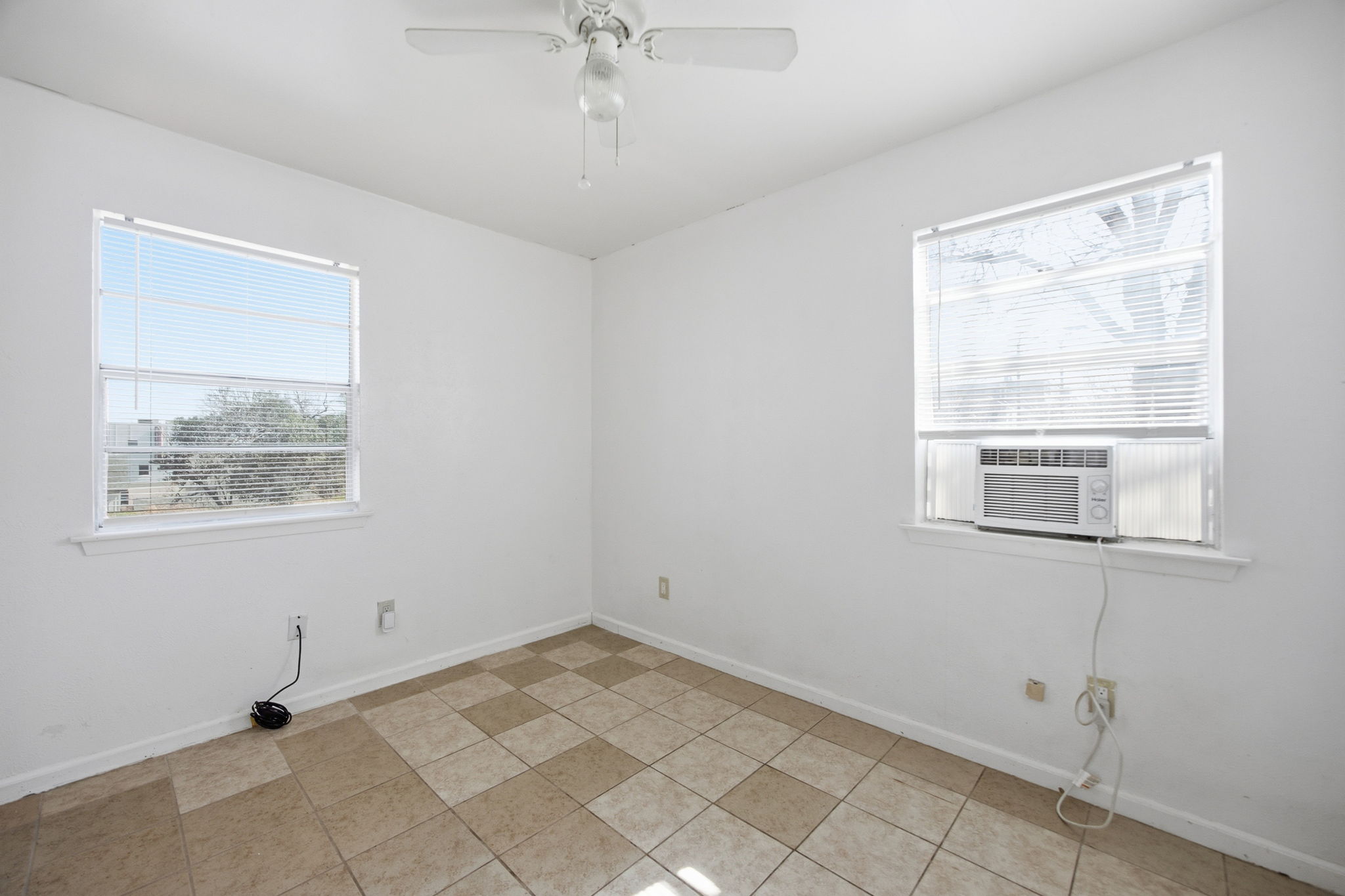 202 Forest Street Georgetown, TX 78626 - Photo 19 of 36