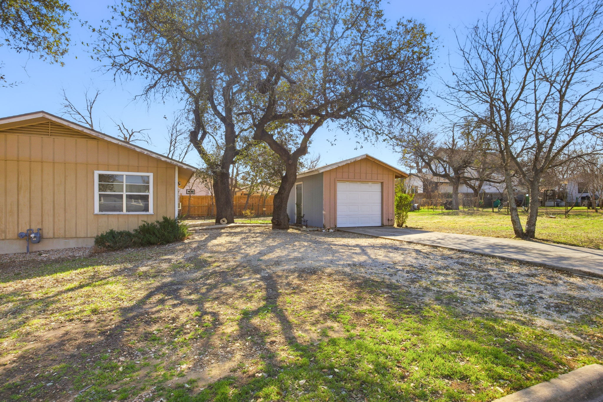 202 Forest Street Georgetown, TX 78626 - Photo 32 of 36