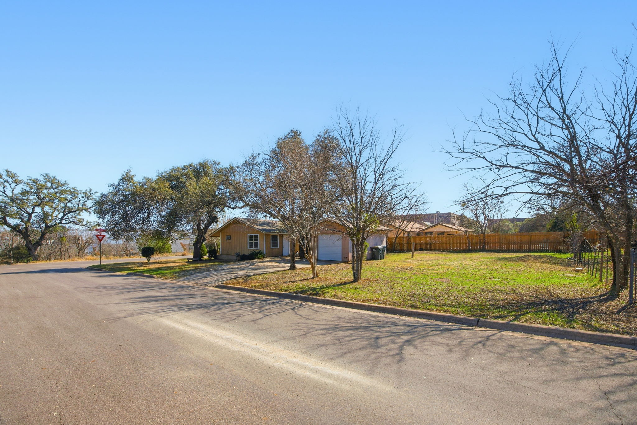 202 Forest Street Georgetown, TX 78626 - Photo 35 of 36