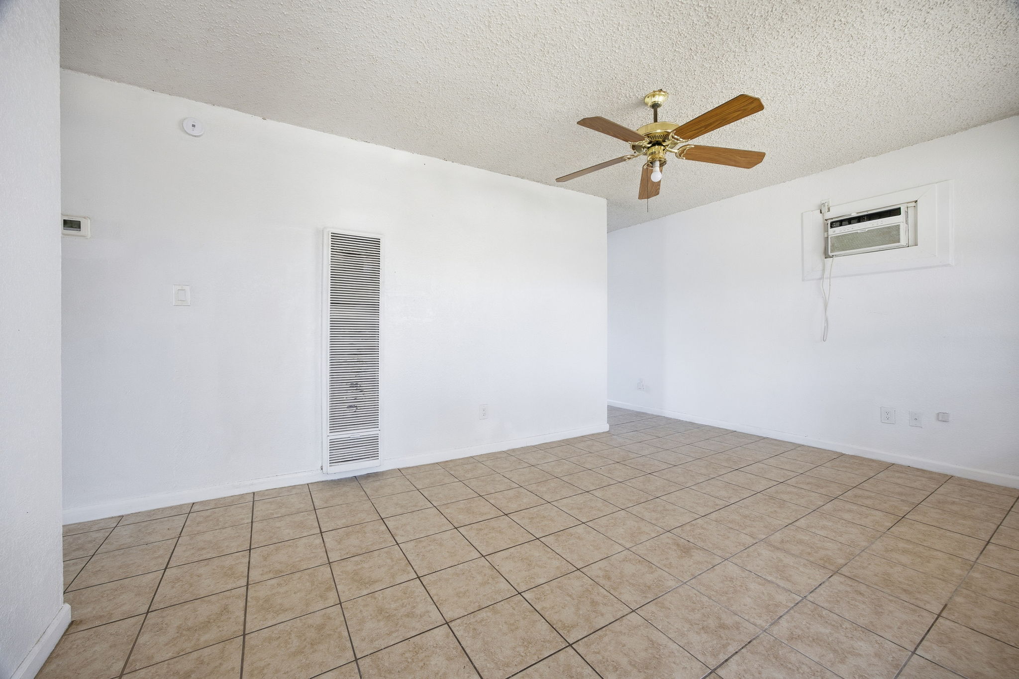 202 Forest Street Georgetown, TX 78626 - Photo 4 of 36