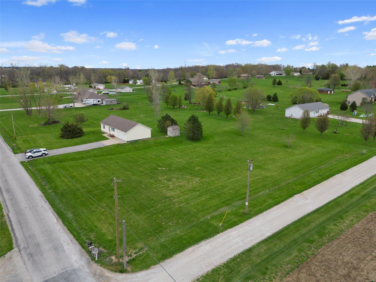2414 Motel Road Highland, IL 62249 - Photo 31 of 33