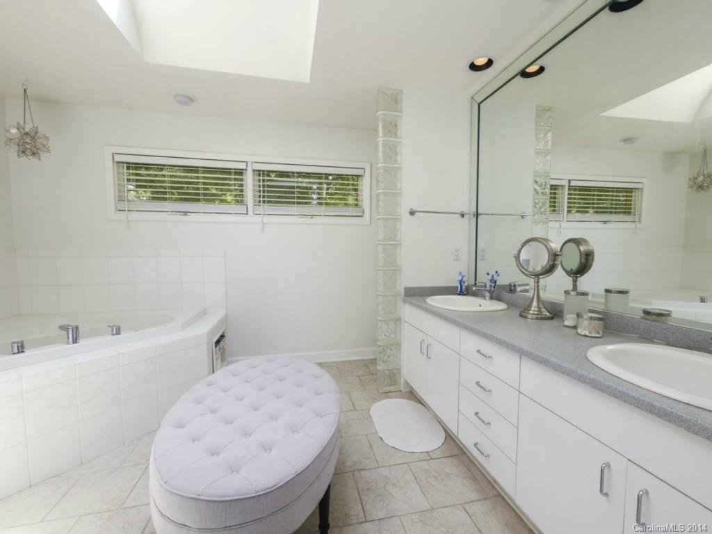 6420 Newhall Road Charlotte, NC 28270 - Photo 13 of 22 Gallery Image 13