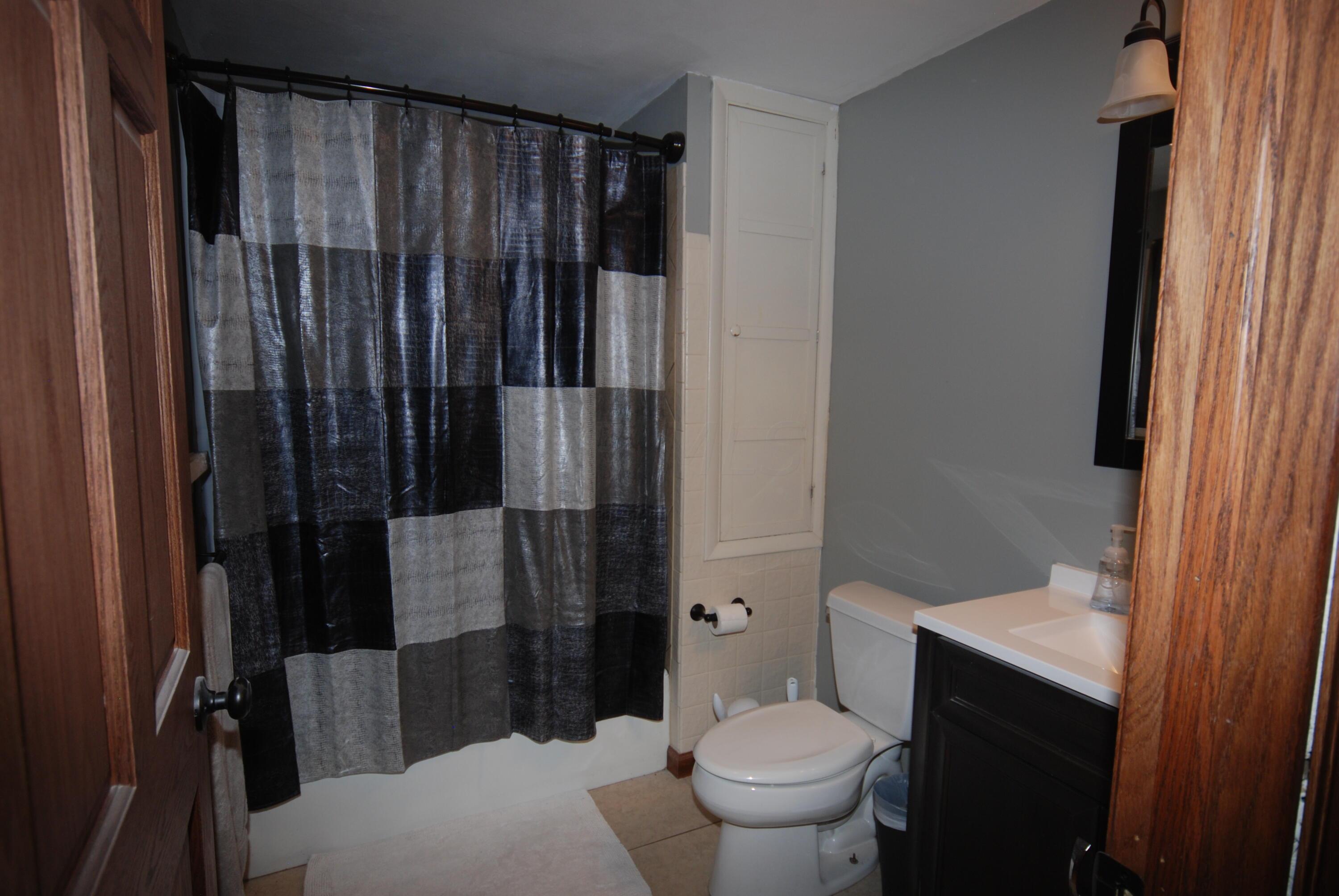 3741 Mumper Road Springfield, OH 45502 - Photo 29 of 31 owners full bath