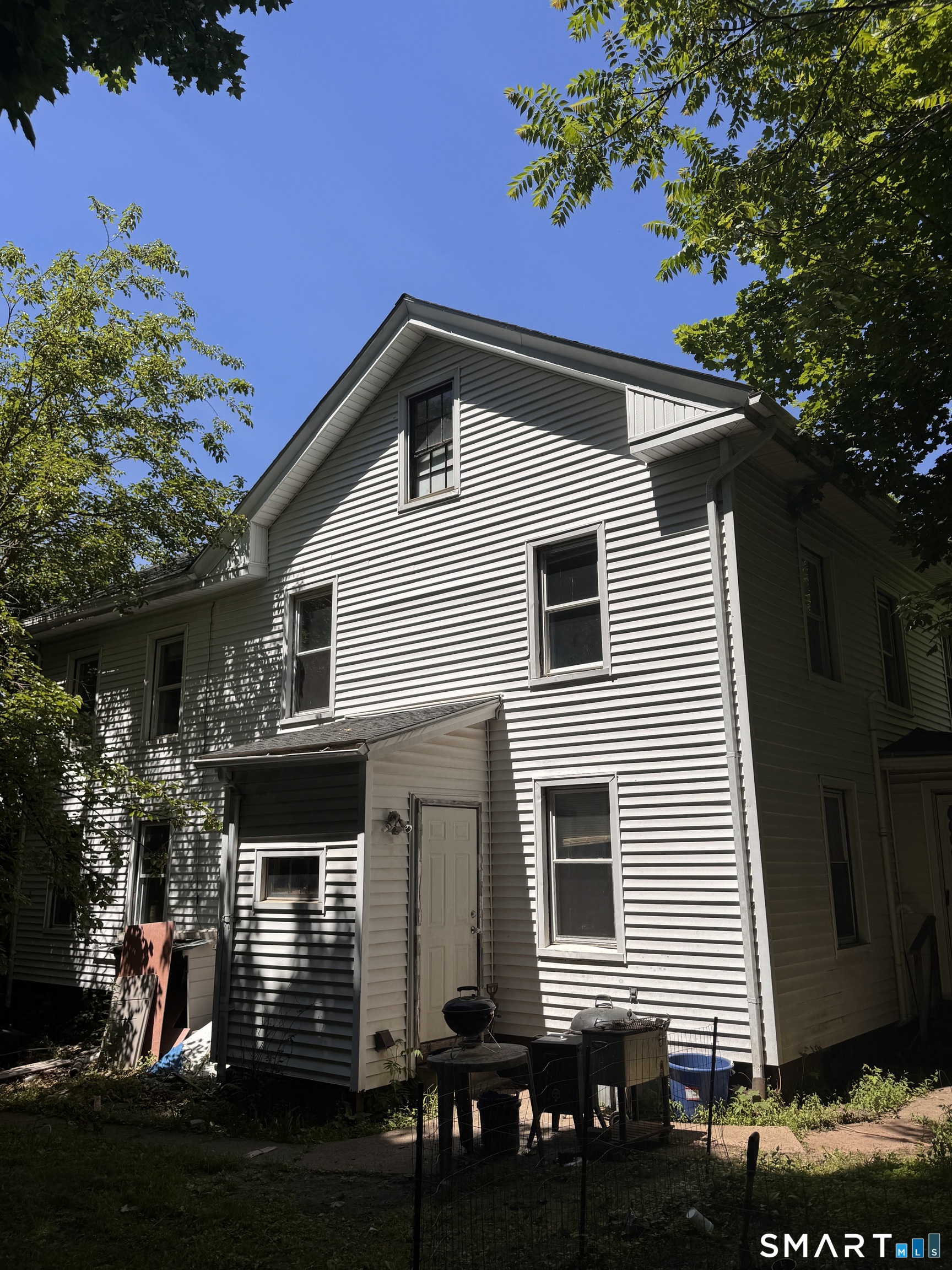 71 Yale Street Meriden, CT 06450 - Photo 2 of 8
