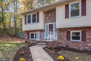 $2,975 | 1013 Eastern View Drive, Fredericksburg, VA 22405
