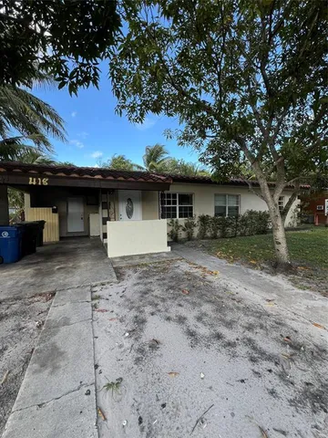 $3,495 | 418 East Evanston Circle, Fort Lauderdale, FL 33312
