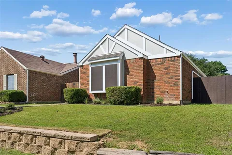 $309,900 | 213 Teakwood Lane, Lewisville, TX 75067