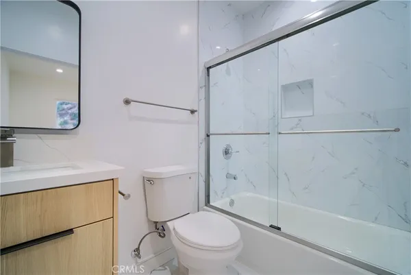 $4,950 | 257 South Ave 54, Unit 1/4, Los Angeles, CA 90042