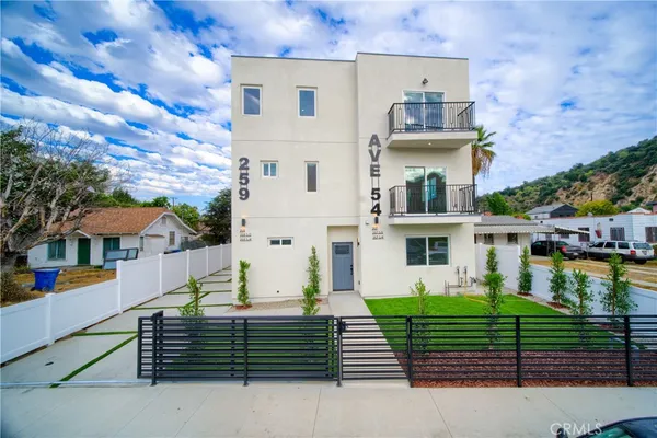 $4,950 | 257 South Ave 54, Unit 1/4, Los Angeles, CA 90042