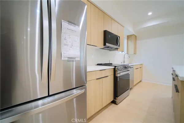 $4,950 | 257 South Ave 54, Unit 1/4, Los Angeles, CA 90042