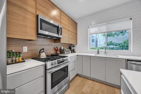 $449,500 | 1752 North Bailey Street, Philadelphia, PA 19121