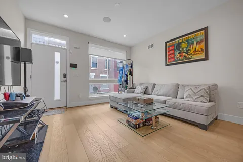 $449,500 | 1752 North Bailey Street, Philadelphia, PA 19121