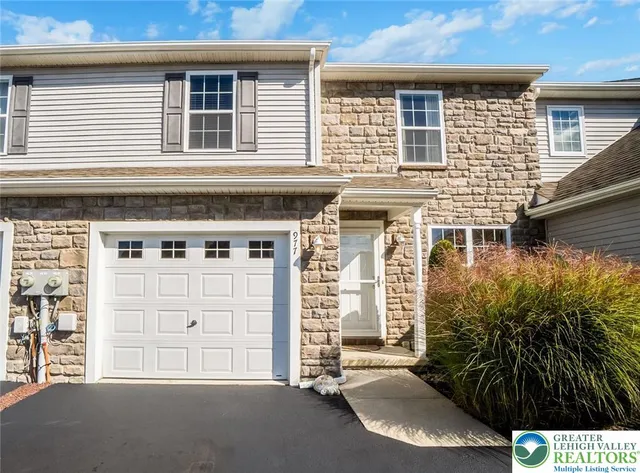 $415,000 | 977 South Fork Drive, Easton, PA 18040
