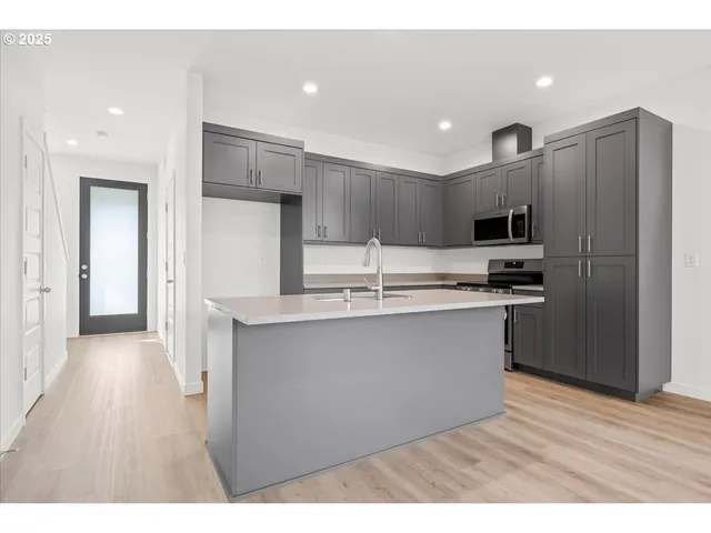 $459,900 | 5029 Northeast 113th Street, Vancouver, WA 98686