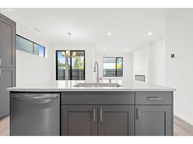 $459,900 | 5029 Northeast 113th Street, Vancouver, WA 98686