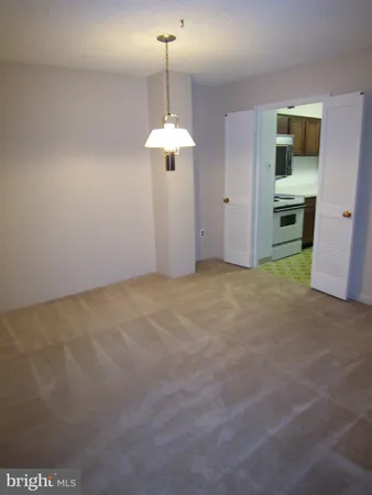$2,200 | 5300 Holmes Run Parkway, Unit 617, Alexandria, VA 22304