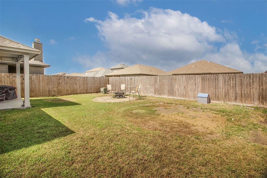 1012 Ocean Breeze Portland, TX 78374 - Photo 30 of 31