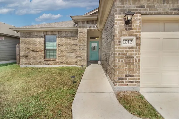 $330,000 | 1012 Ocean Breeze, Portland, TX 78374