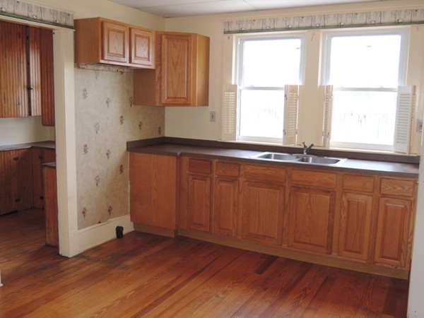 58 Lorimer Street Springfield, MA 01151 - Photo 11 of 26 Gallery Image 11