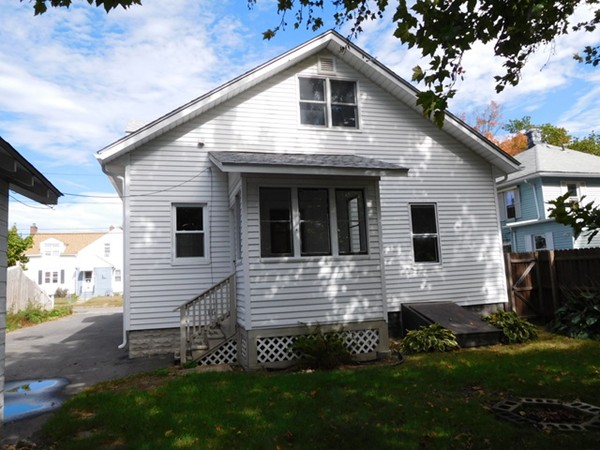 58 Lorimer Street Springfield, MA 01151 - Photo 4 of 26 Gallery Image 4