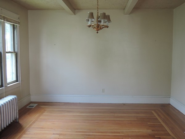 58 Lorimer Street Springfield, MA 01151 - Photo 10 of 26 Gallery Image 10