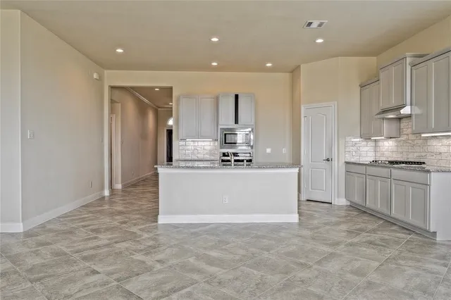 $2,650 | 11927 Champions Forest Drive, Dayton, TX 77535