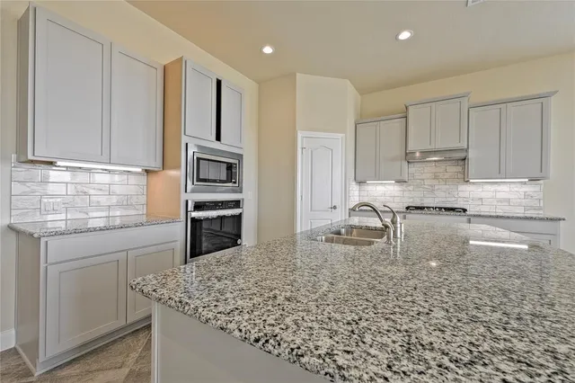 $2,650 | 11927 Champions Forest Drive, Dayton, TX 77535