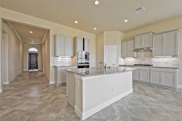 $2,650 | 11927 Champions Forest Drive, Dayton, TX 77535