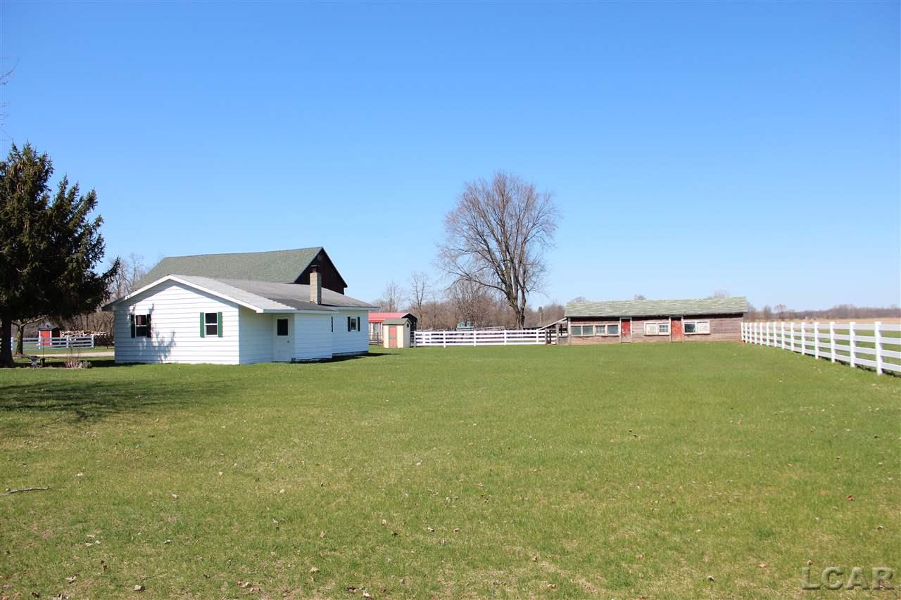 12483 Hogan Road Clinton, MI 49236 - Photo 40 of 46 31286127-39.JPG
