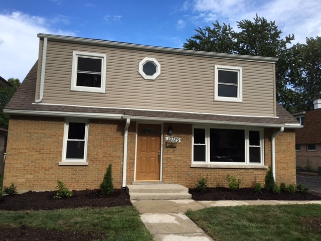 10725 Lyman Avenue Chicago Ridge, IL 60415 - Photo 1 of 23