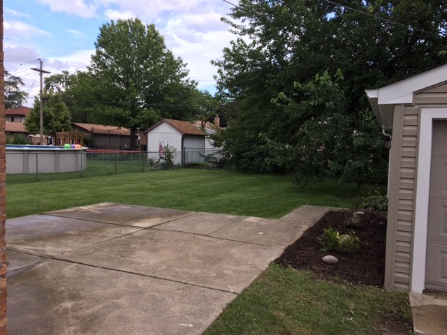 10725 Lyman Avenue Chicago Ridge, IL 60415 - Photo 4 of 23