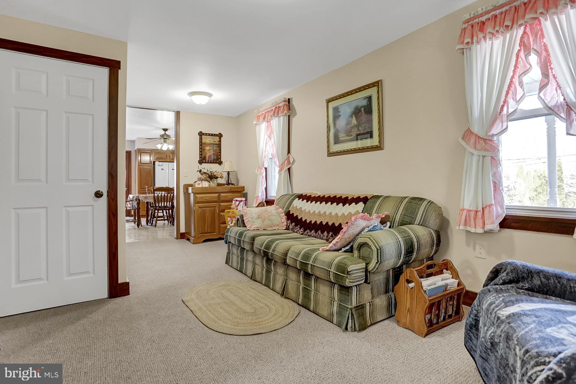 8 Cocalico Road Robesonia, PA 19551 - Photo 5 of 35